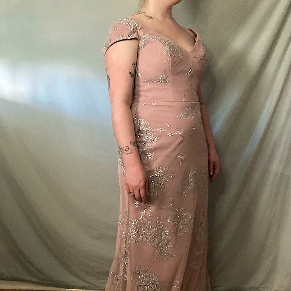 Glittered pink Hayley Paige bridesmaid dress 🎀 - Picture 4 of 11